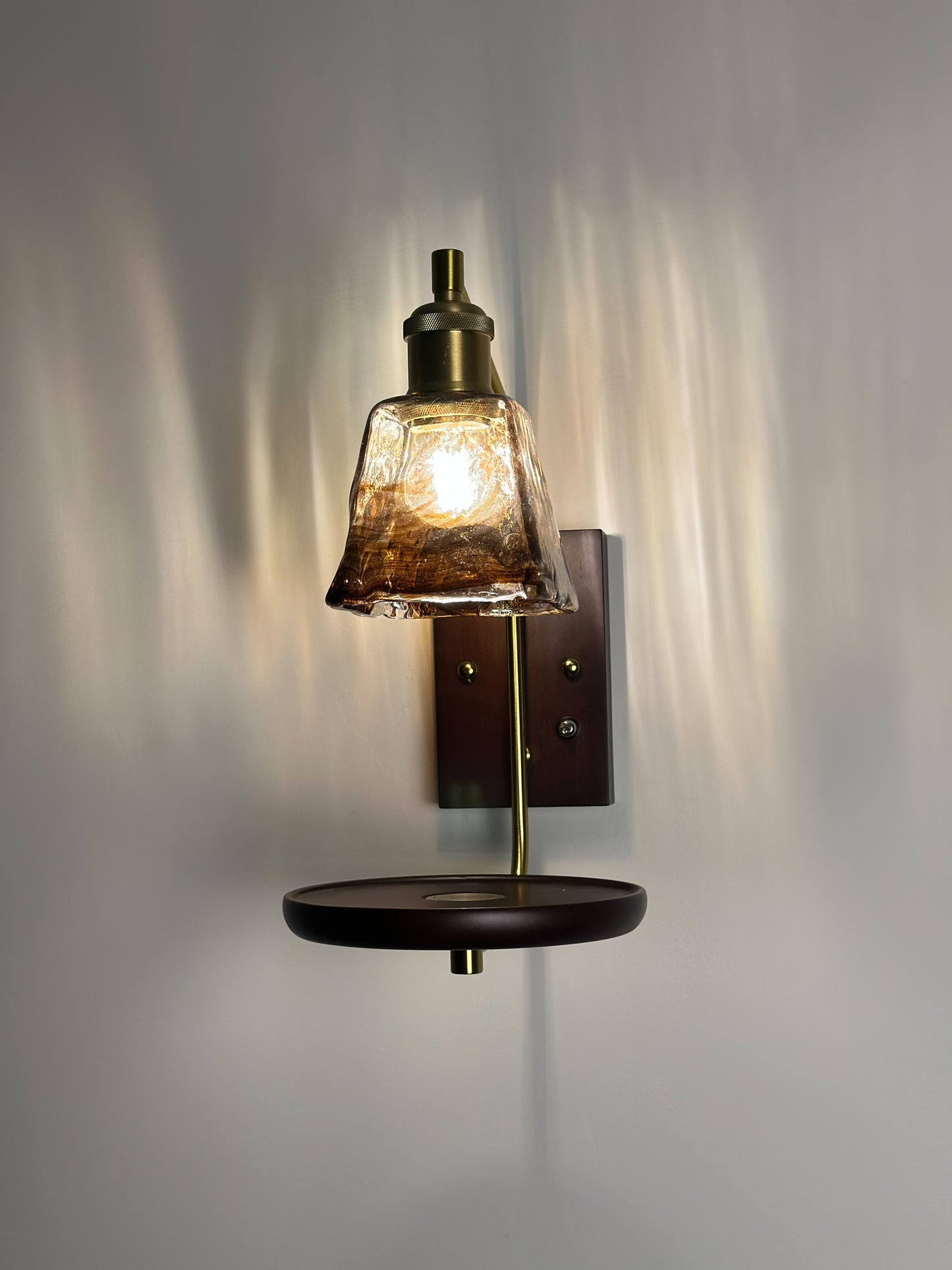 Merit wall light