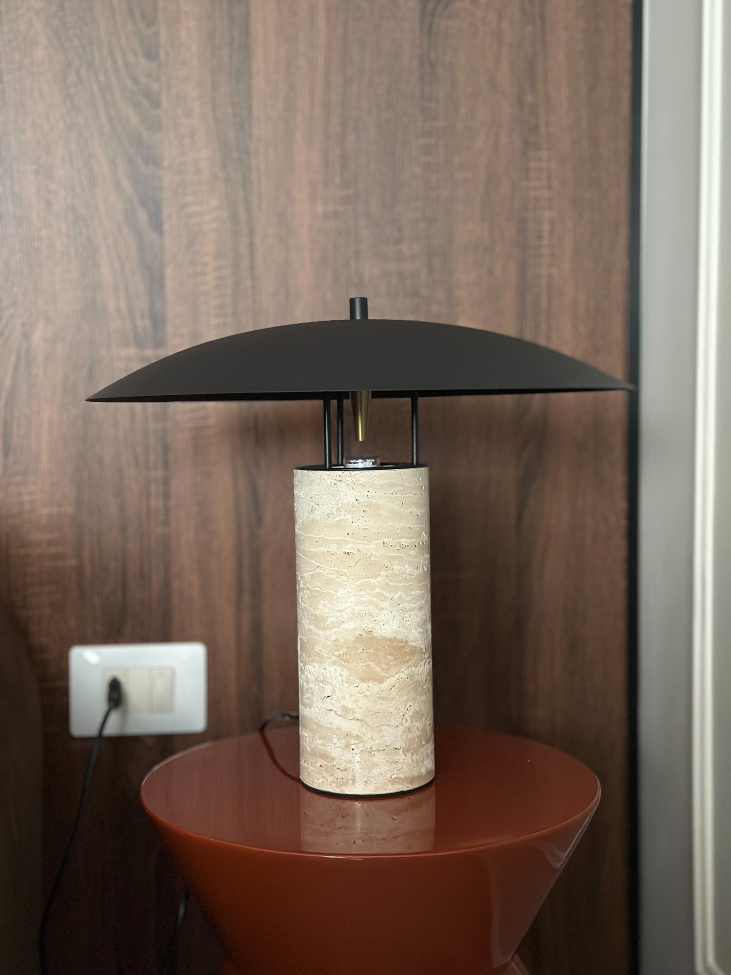 Obsidian G table lamp